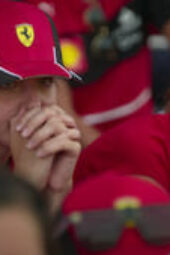 Nonton Film Formula 1: Drive to Survive Season 6 Episode 8 Terbaru