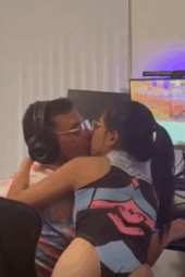 Nonton Film Bokep Indo Gangguin Pacar Main Game Lebih Asyik Ngentotnya Terbaru